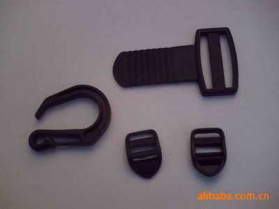 【塑膠皮帶扣,小賽鋼掛鉤,塑膠日型扣,深圳四馬供應塑膠產品】價格,廠家,圖片,皮帶扣,東莞市鳳崗協(xié)盛塑膠制品廠-